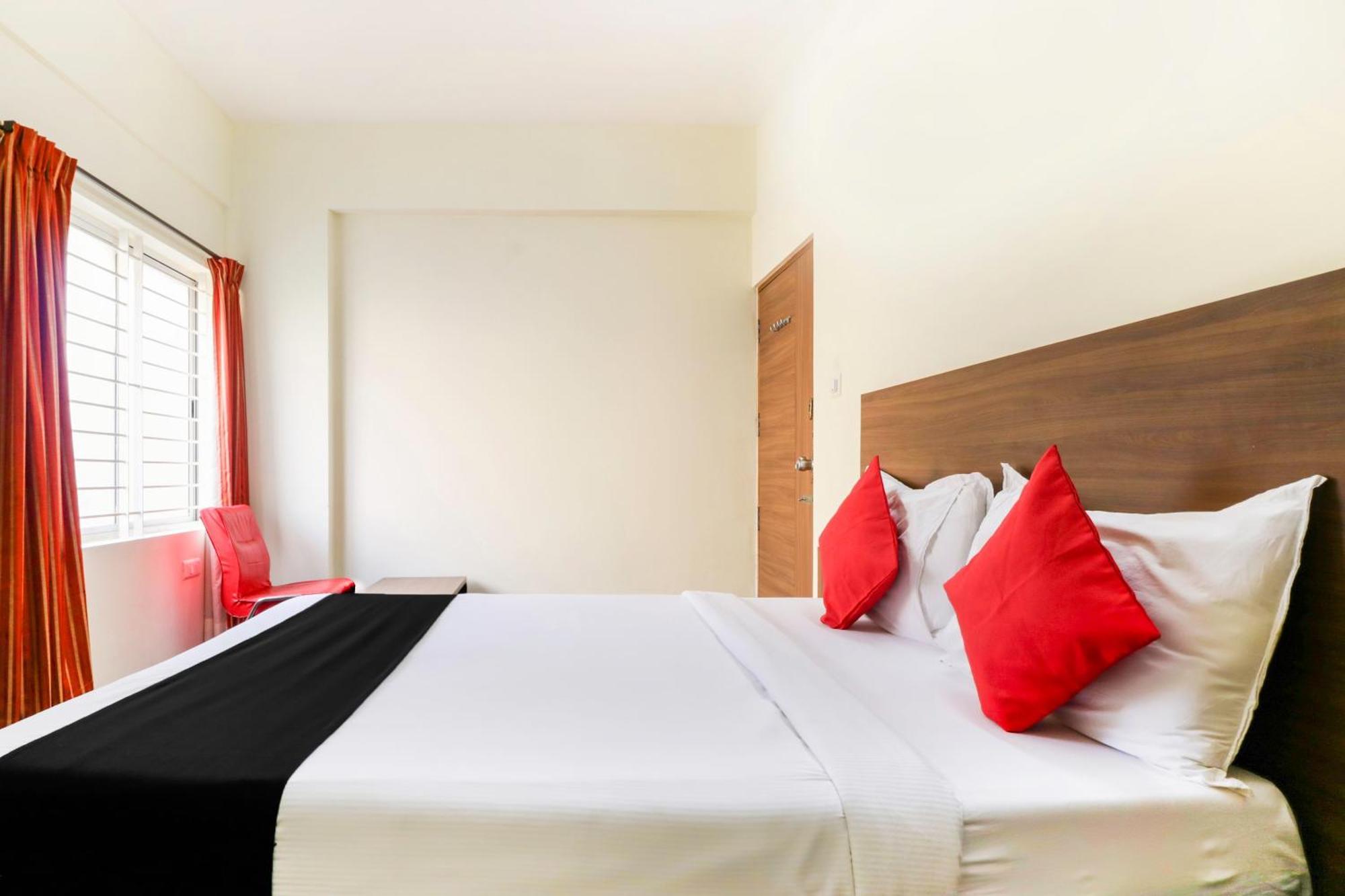 Hotel O Champion Comfort Near Hosahalli Metro Station Bangalore Exterior foto
